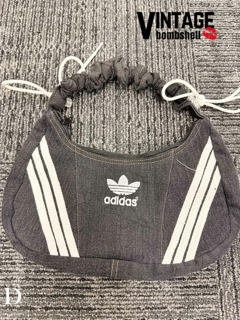 スーパーセール￥5980→￥5681！ ヴィンテージブラック×ホワイトadidas