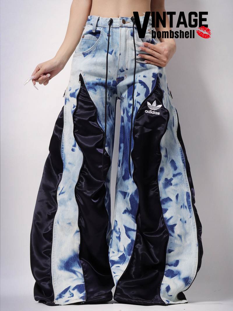 タイダイブルーと艶やかなブラックを組み合わせたadidasリメイクワイドパンツ【Bbヴィンテージ】