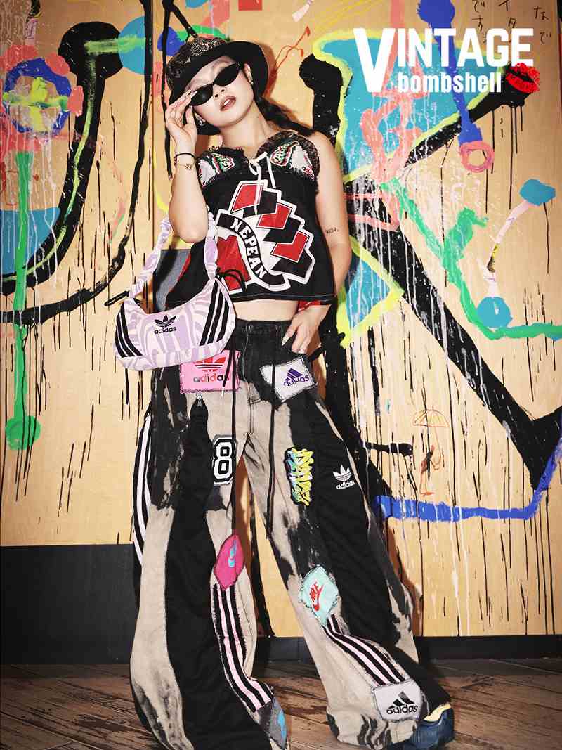 adidasパッチワークがクールなタイダイ×黒4ジップリメイクワイドパンツ【Bbヴィンテージ】